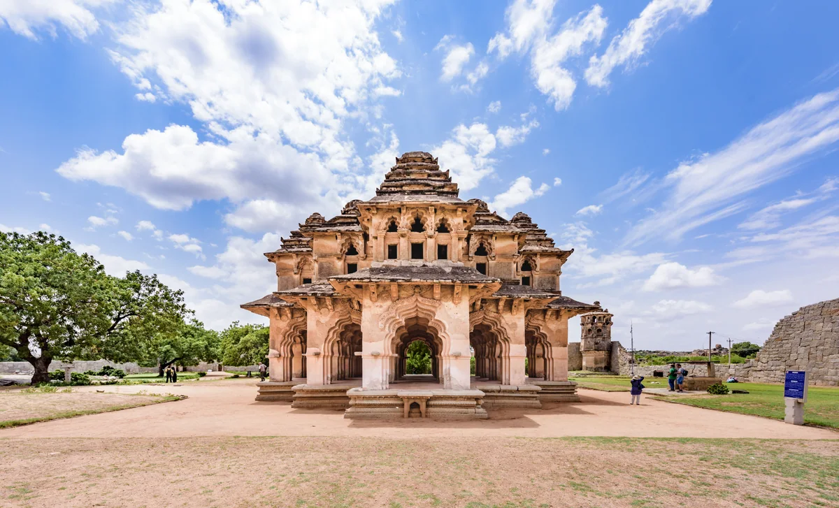 The arches and layered roof of Lotus Mahal in Hampi